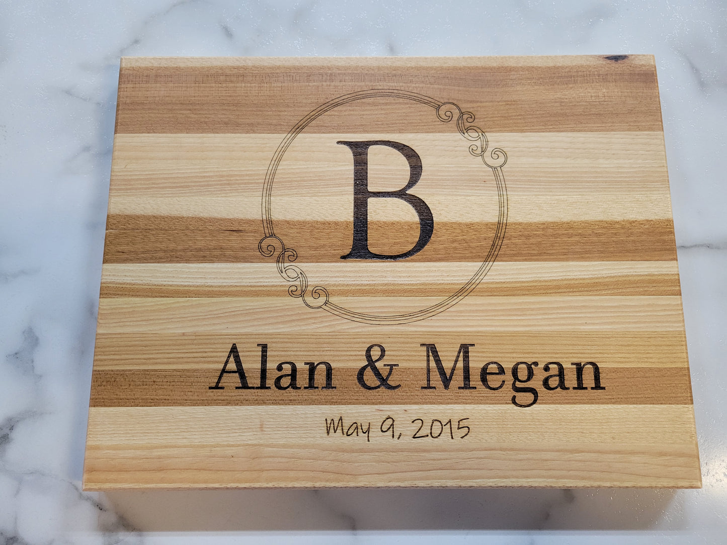 Family Name Plaque or Cutting Board Style #1