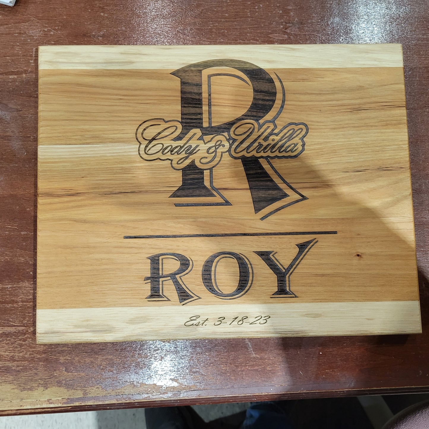 Family Name Plaque or Cutting Board Style #2