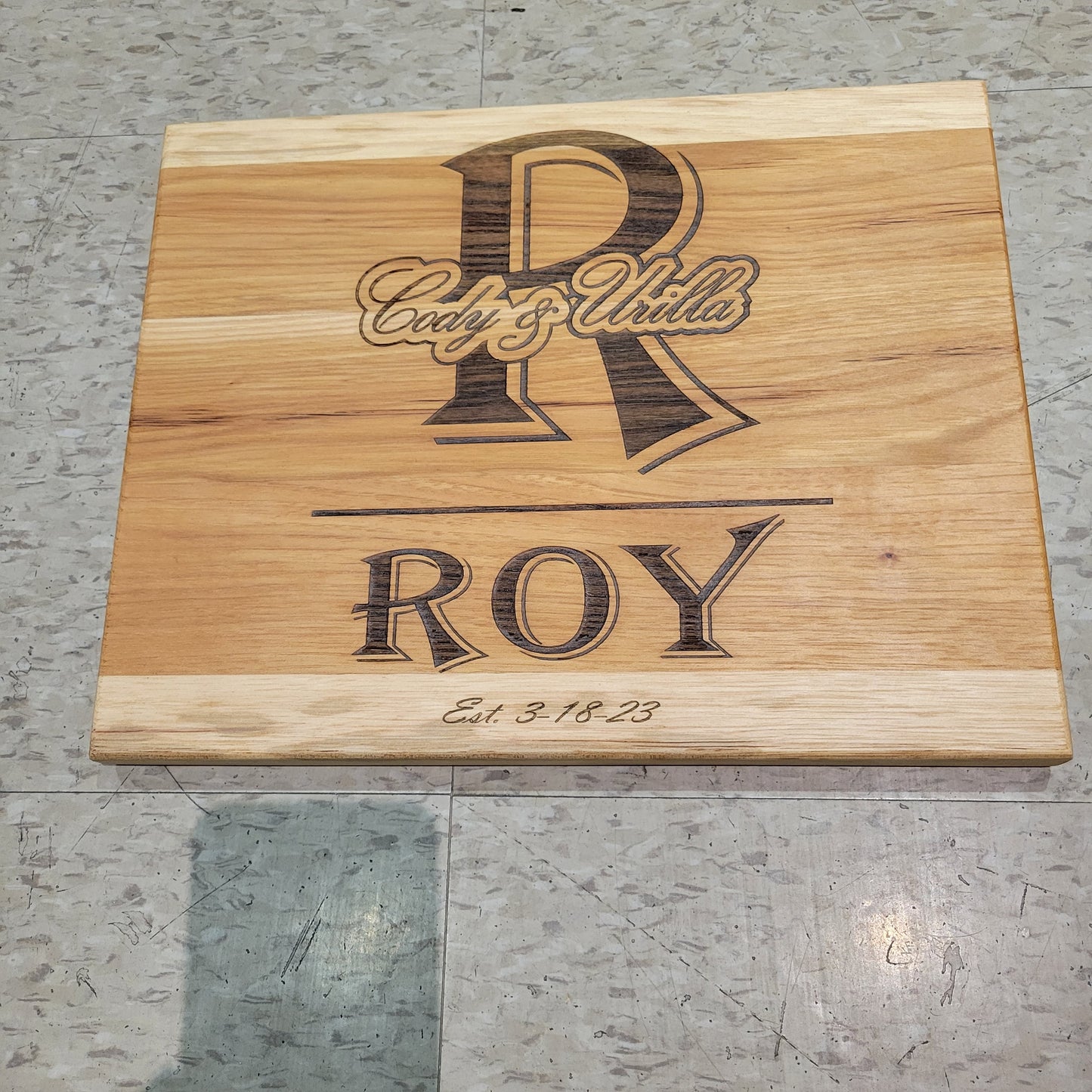 Family Name Plaque or Cutting Board Style #2